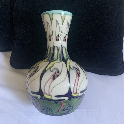 This moorcroft pottery - a,