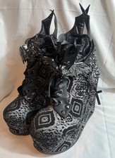 Demoniacult Poison Bat Chains And Studs Gothic Black Silver Wedge Boot Size UK 5