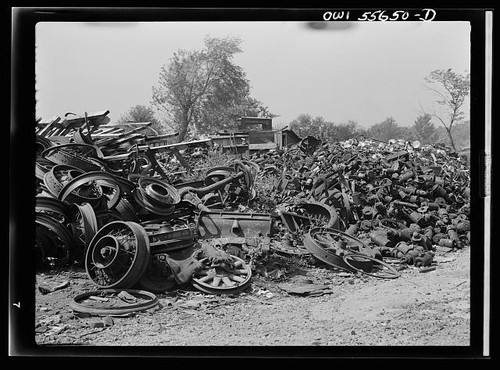 Photo 1930s auto junkyard - auto,