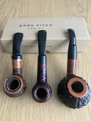 Two brog tobacco - &, 1