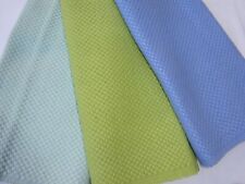 100% Ribbed Cotton Table