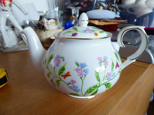 Sandringham fine bone china