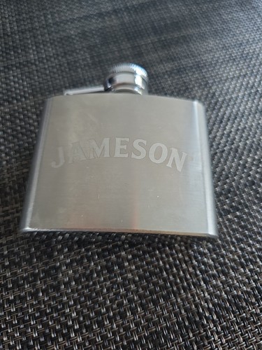 Jamesons hip flask - hip, size)