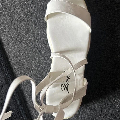 Simply white flat - flat, sandals