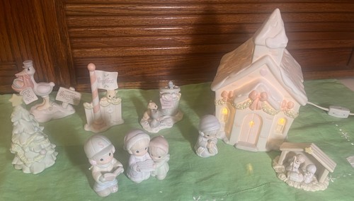 Vtg precious moments - precious,