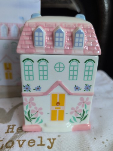 Pastel house ceramic - pastel,