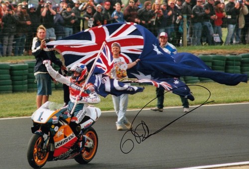 Mick doohan hand signed - signed, 12x8
