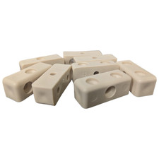 CREAM MODESTY BLOCKS KITCHEN