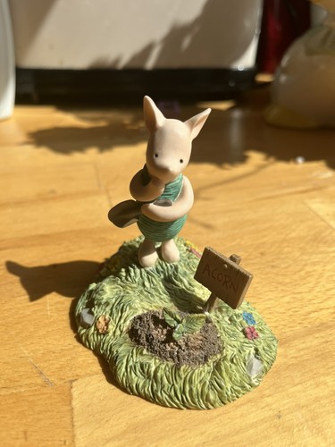 Border fine arts piglet - border,