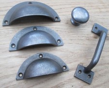 CAST IRON VINTAGE OLD STYLE