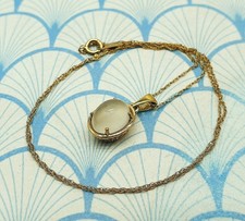 Vintage 375 9ct Yellow Gold and Chrysoberyl Cats Eye Pendant Necklace with Box