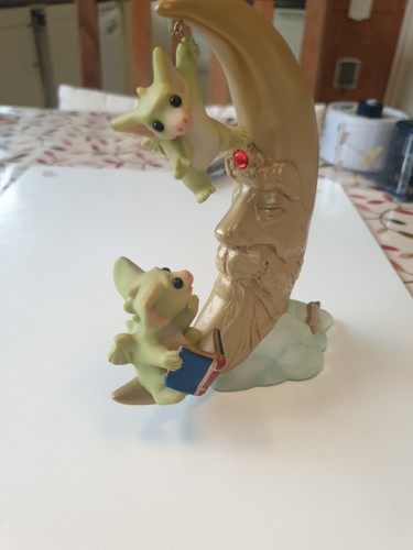 Pocket dragon figurine - dragon,