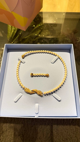 Swarovski medium good