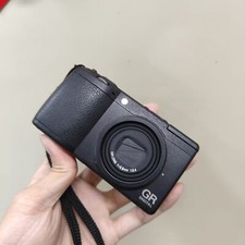 RICOH GR DIGITAL II 10.1MP