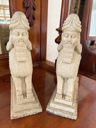 Pair lamassu statue - pair,