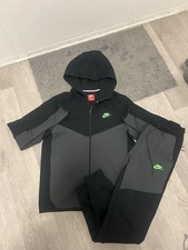 NIKE TECH FLEECE TRACKSUIT BLACK GREY L