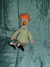 DISNEY STORE  THE MUPPETS SMALL 9" BEAKER MUPPET BEANIE PLUSH TOY