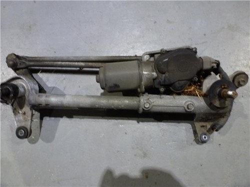 Front windscreen wiper - windscreen,