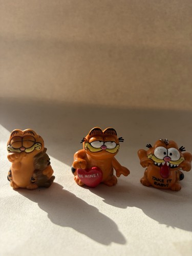 Vintage bully garfield figures - bully,