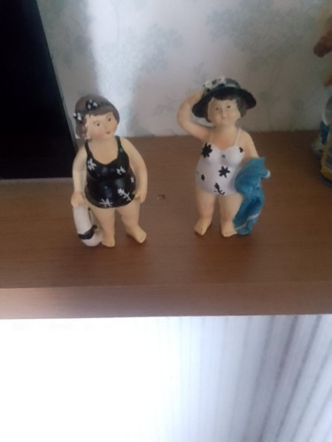 Pair beach resin - pair,