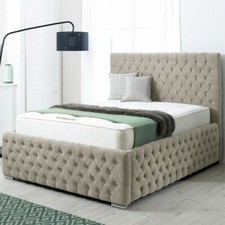 Chesterfield Upholstered Lift