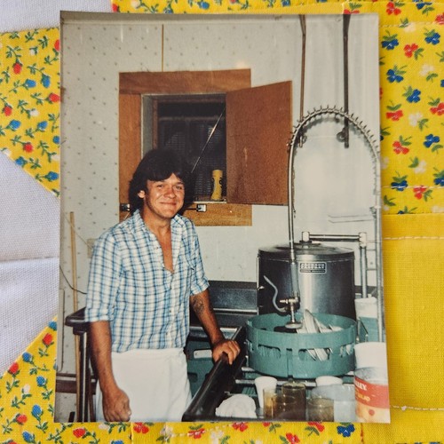 Vtg color snapshot photo - color,