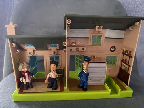 Postman pat light playset - ,