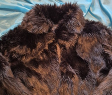 LANSHIFEI Women's Faux Fur