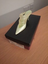 Just The Right Shoe  MINT
