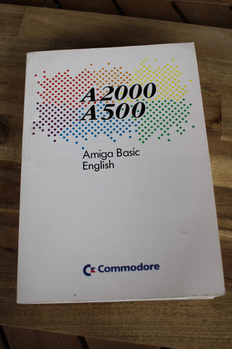 Commodore a2000 a500 amiga - a2000,