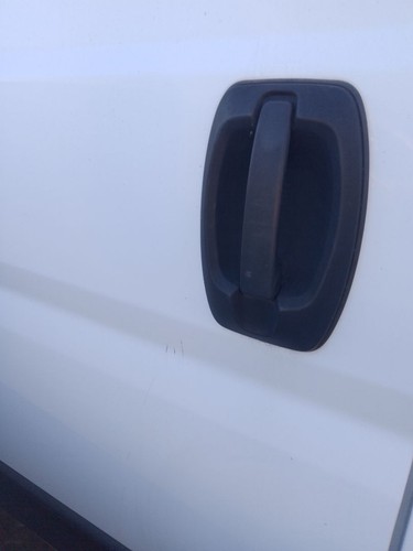 Right side exterior handle - right,