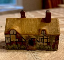 VINTAGE W.H. GOSS CRESTED