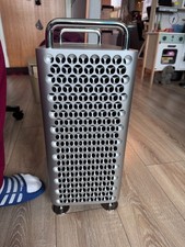 2019 Apple Mac Pro workstation 16 core 3.2GHz + 192GB DDR4 RAM + 2TB Apple drive