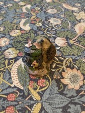 Shudehill Giftware Folk Art Collection Hedgehog Garden Ornament Figurine