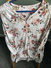 TU Ladies Top Floral Size 14