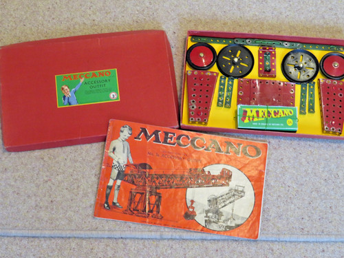 Meccano outfit 1951 - meccano,