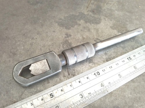 Chatwin engineers tap wrench - tap,