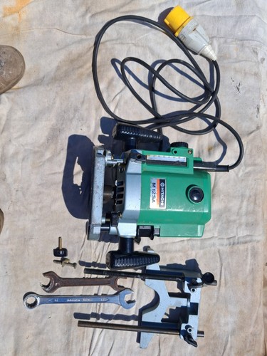 Hitachi m12sa router 110v - 1/2",