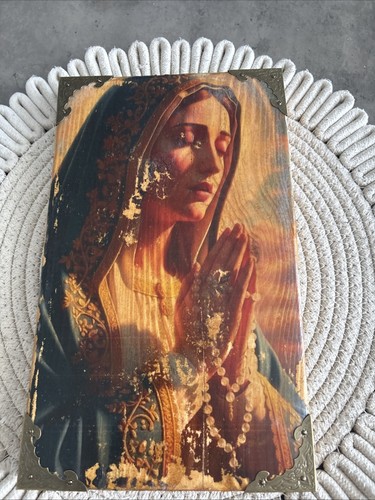 Handmade praying virgin - handmade,