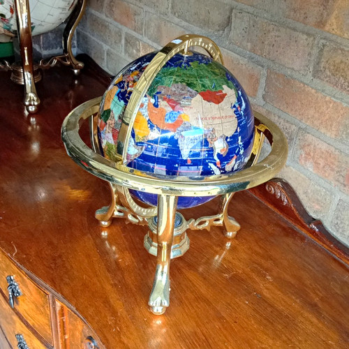 Rotating decorative tabletop - rotating,