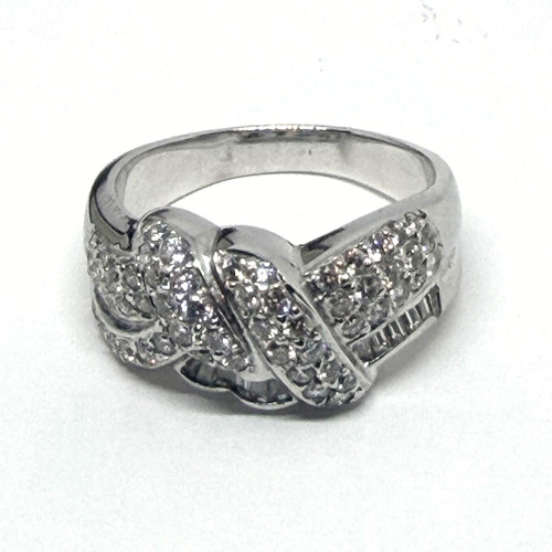 White gold diamond love - gold,