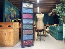A CHARMING VINTAGE 8 DRAWER