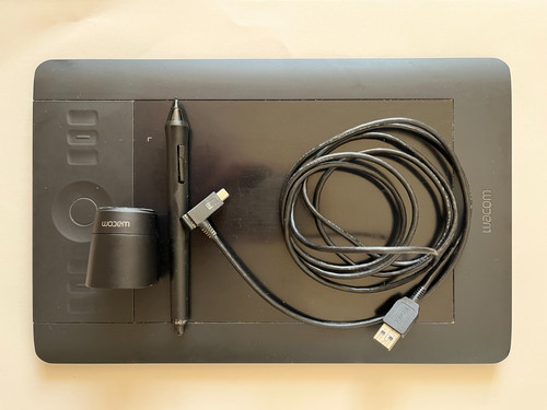Wacom intuos touch - 5,