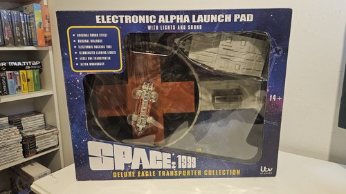 Sixteen space 1999 moon - sixteen,