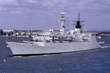 SQ2032 - Royal Navy Warship - HMS Brave F94 - photograph 6x4