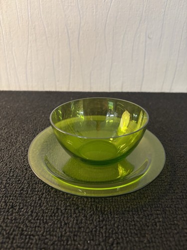 Finger rinse with green - rinse,