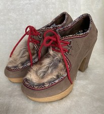 Rocket Dog Shoes Size 5 EUR 38 Beige Heels Platform Suede Furry SteamPunk