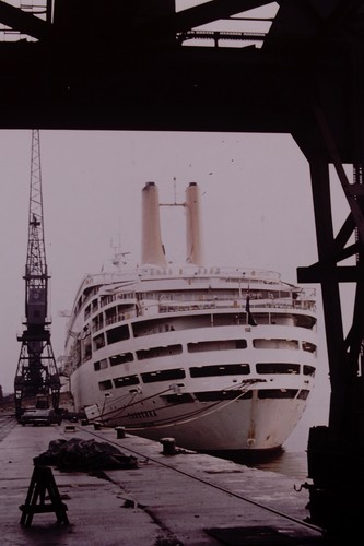 1975 canberra southampton - 1975,