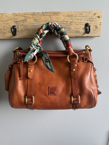 Dooney bourke florentine - dooney, &