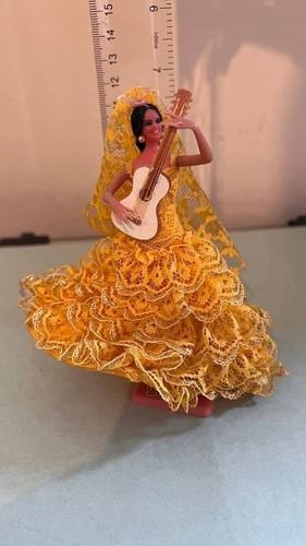 Flamenco dancer figurine with - dancer,